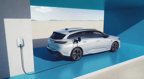 New Peugeot E-308 SW Charger