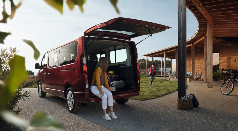 Buy Renault Vans