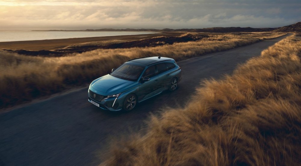 New Peugeot 308 SW Hybrid Design