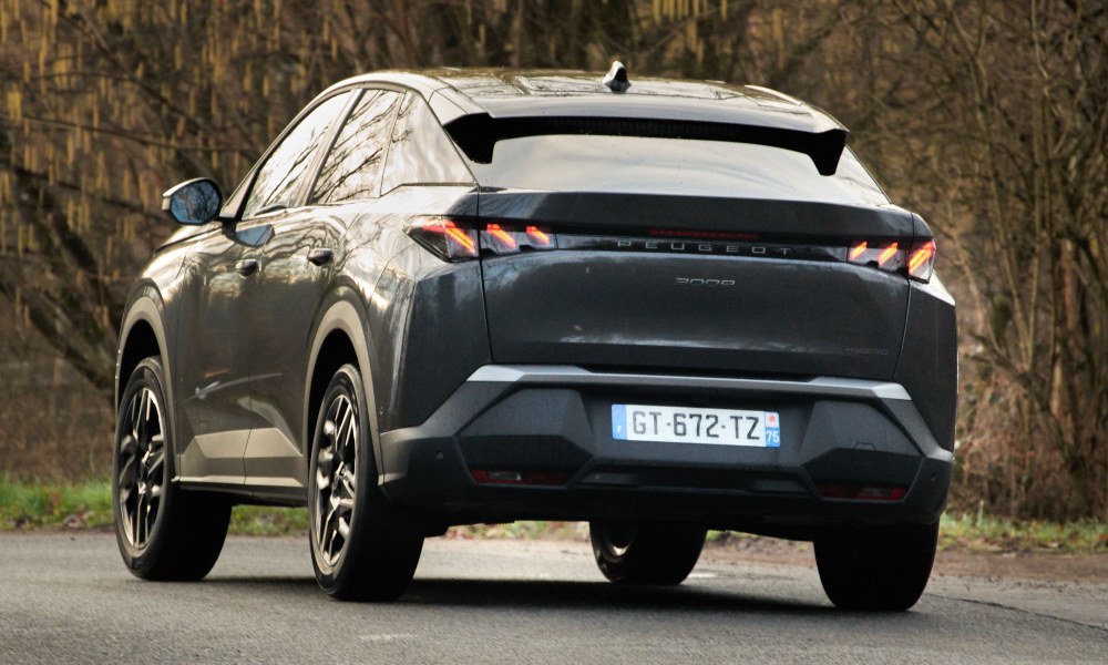 New Peugeot 3008 GT Hybrid