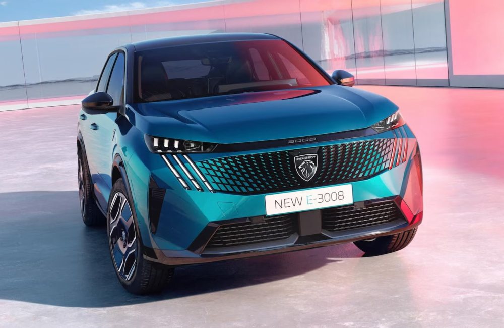 New Peugeot E-3008 SUV