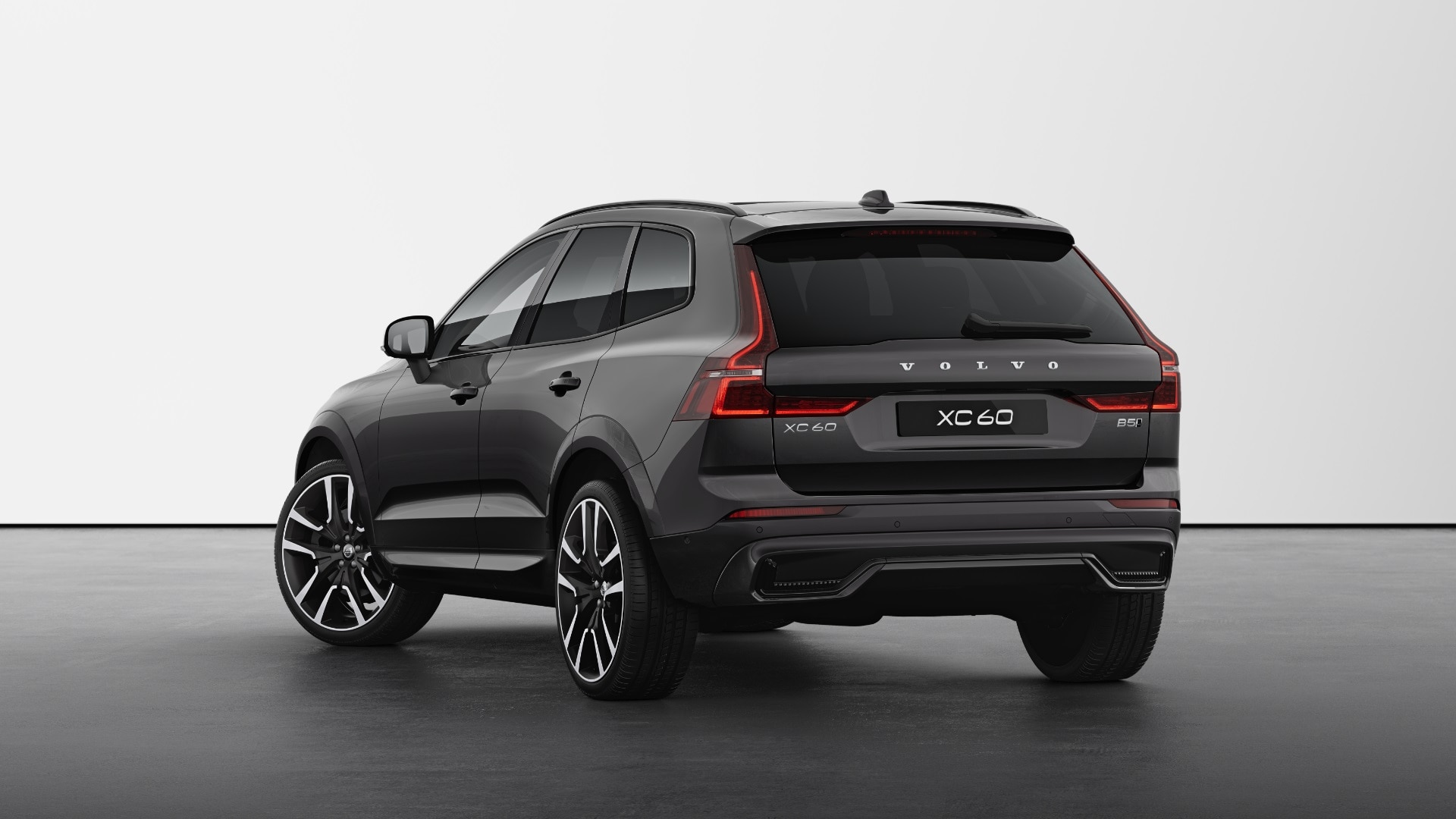 Volvo XC60 2.0 B5P Ultra Dark 5dr AWD Geartronic Image 3