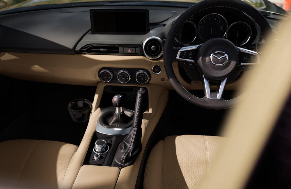 New Mazda MX-5 RF interior