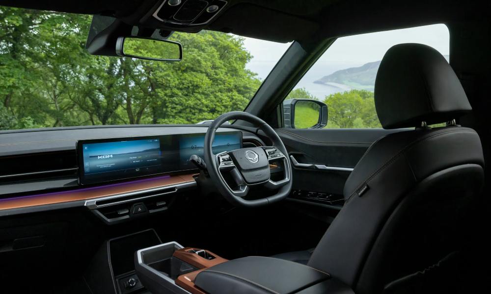 New KGM Torres Interior