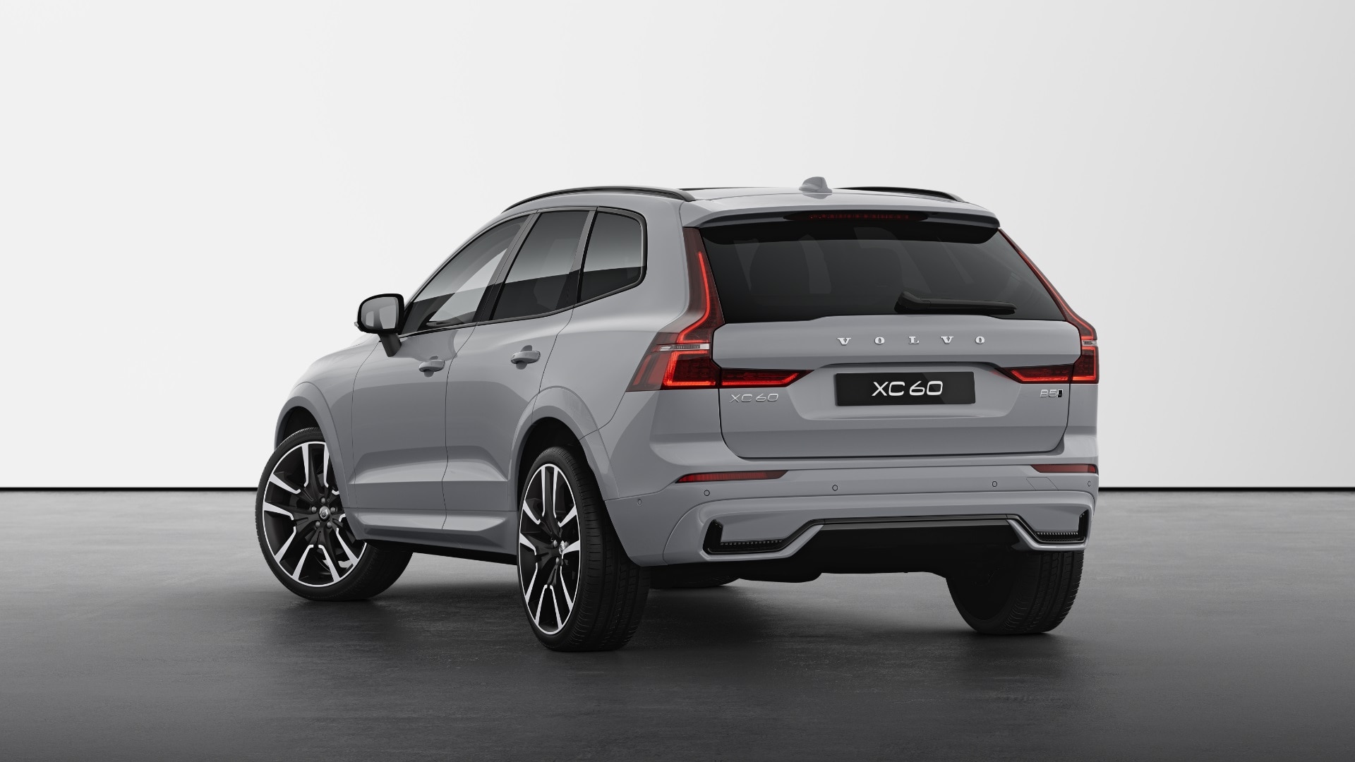 Volvo XC60 2.0 B5P Ultra Dark 5dr AWD Geartronic Image 3