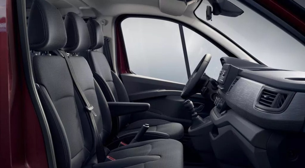 New Renault Trafic Passenger Interior
