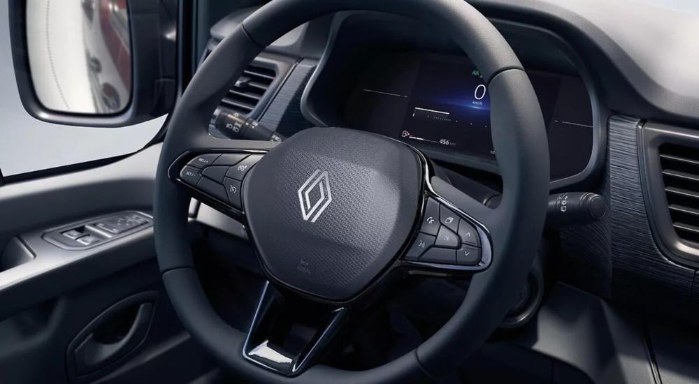 New Renault Trafic Passenger Safety