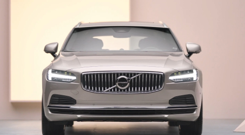New Volvo V90 Plug-In Hybrid