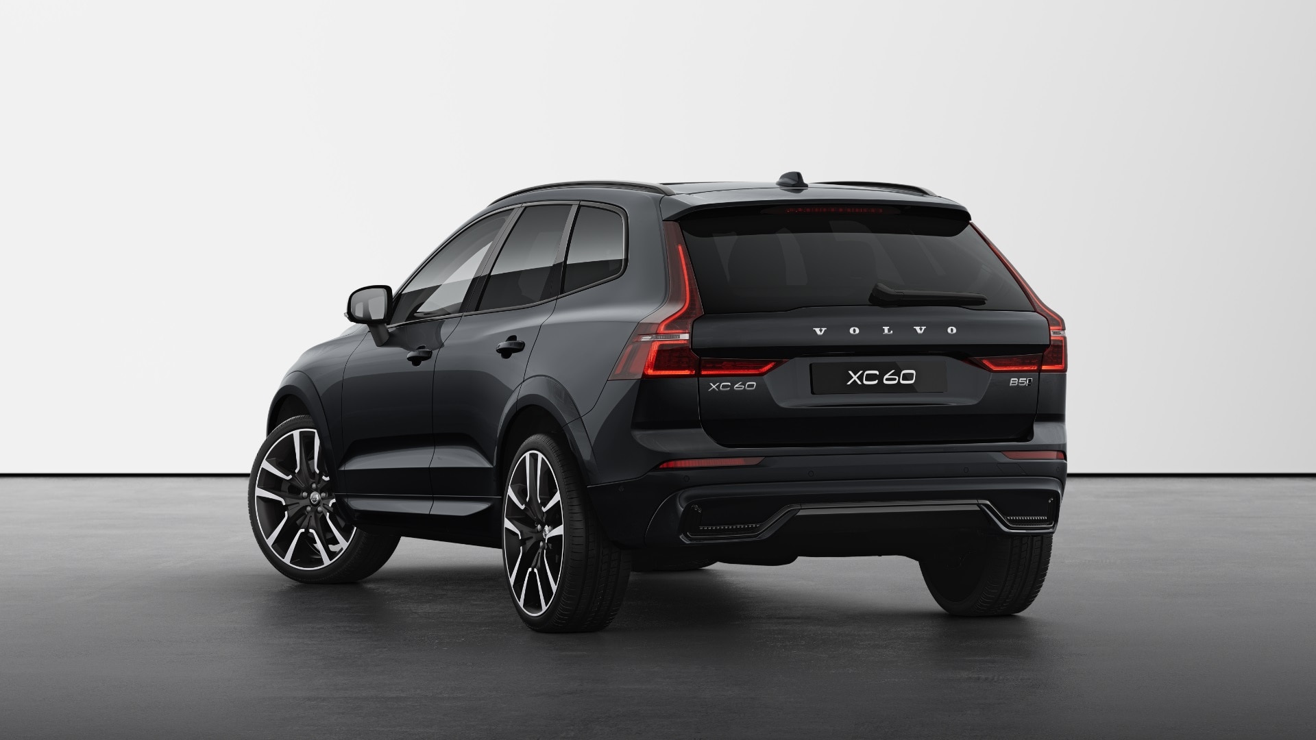 Volvo XC60 2.0 B5P Ultra Dark 5dr AWD Geartronic Image 3