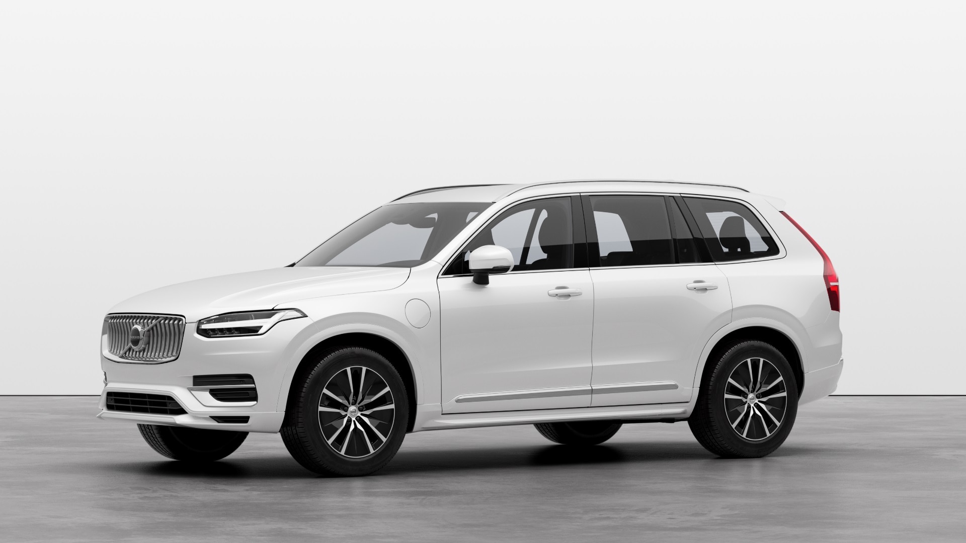 Volvo XC90 Plug-In Hybrid 2.0 T8 PHEV Core Bright 5dr AWD Geartronic Image 1