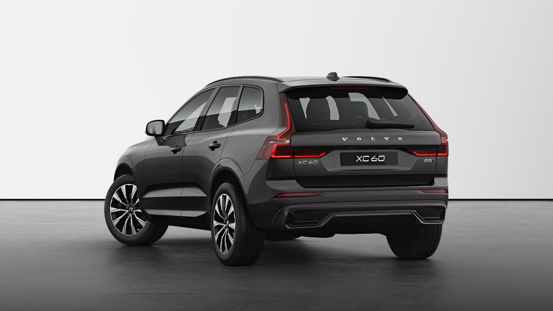 Volvo XC60 2.0 B5P Plus Dark 5dr AWD Geartronic Image 3