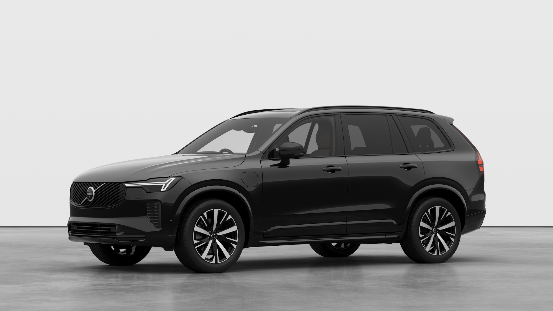 Volvo XC90 Plug-In Hybrid 2.0 T8 PHEV Plus Dark 5dr AWD Geartronic Image 1