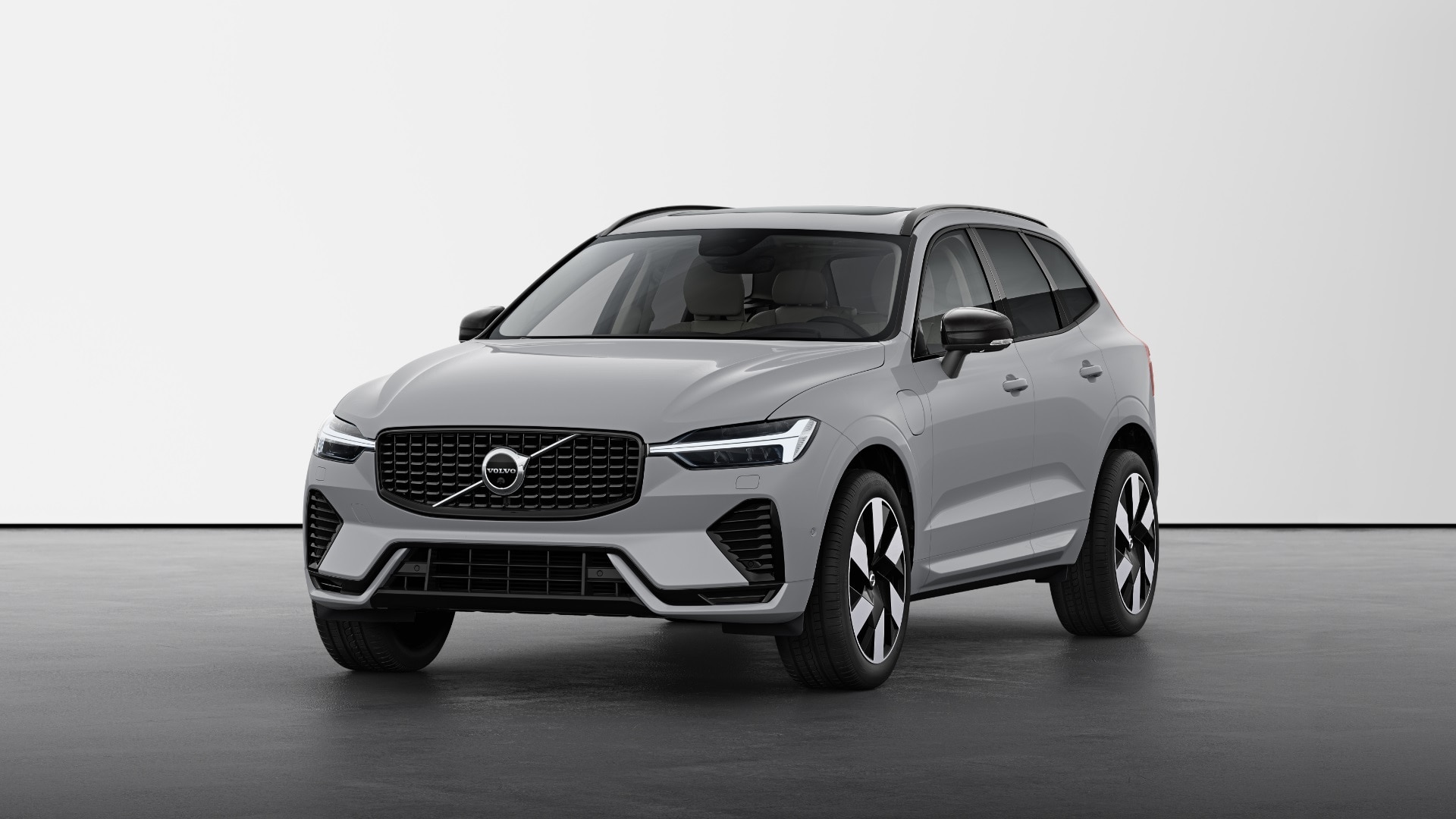 Volvo XC60 Plug-In Hybrid 2.0 T8 [455] PHEV Ultra Dark 5dr AWD Geartronic Image 1