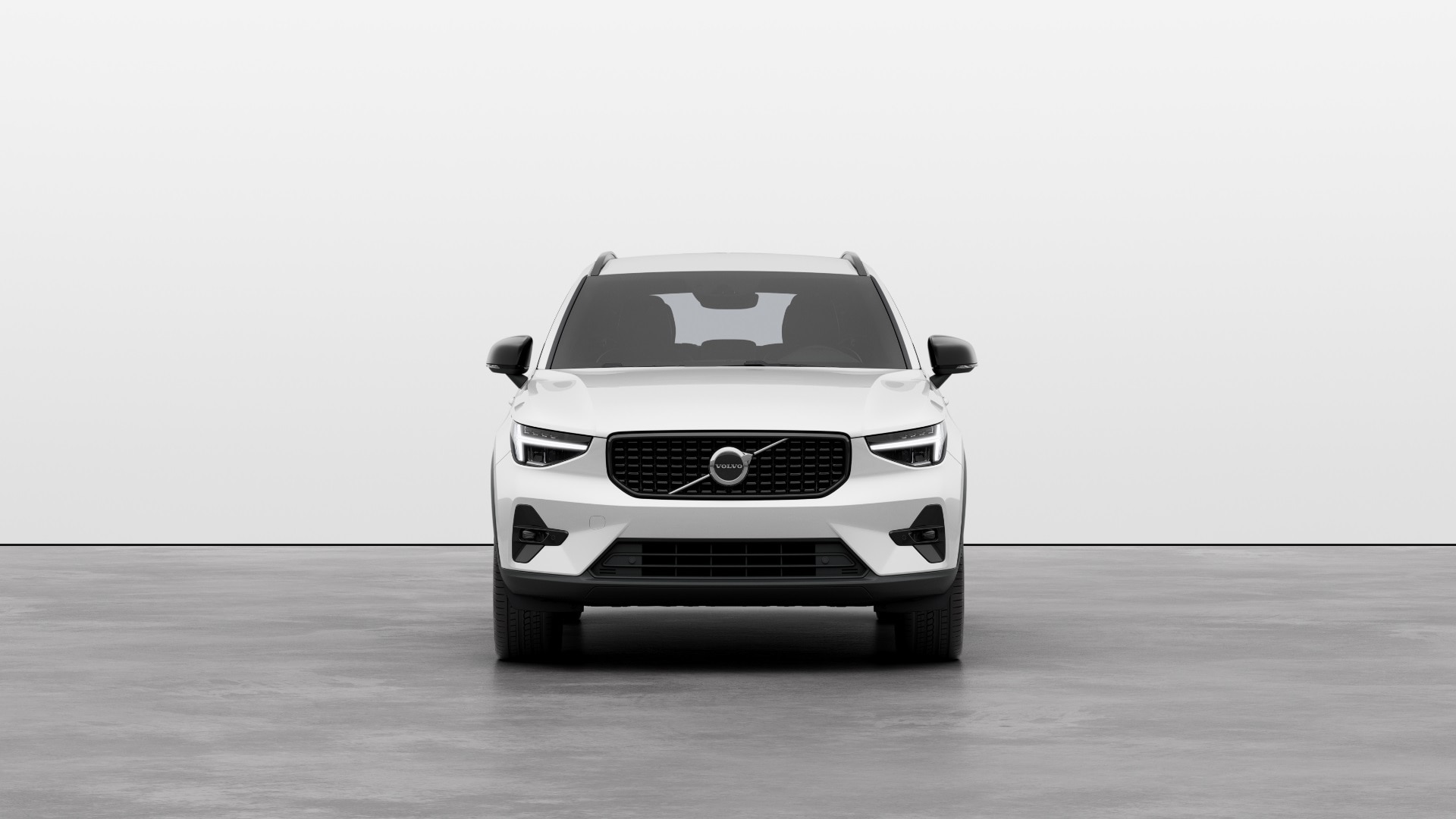 Volvo XC40 2.0 B3P Plus 5dr Auto Image 2