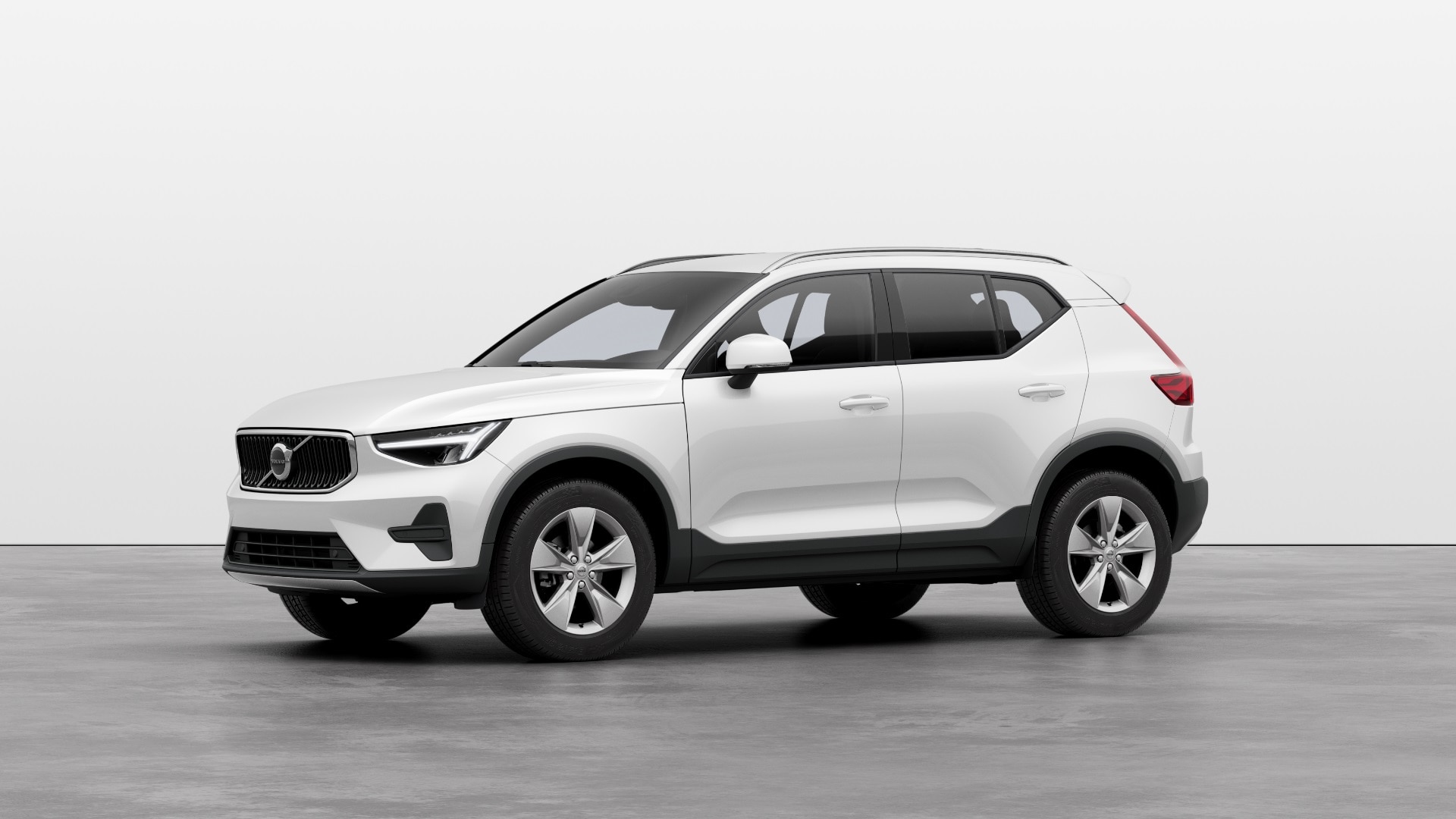 Volvo XC40 2.0 B3P Core 5dr Auto Image 1