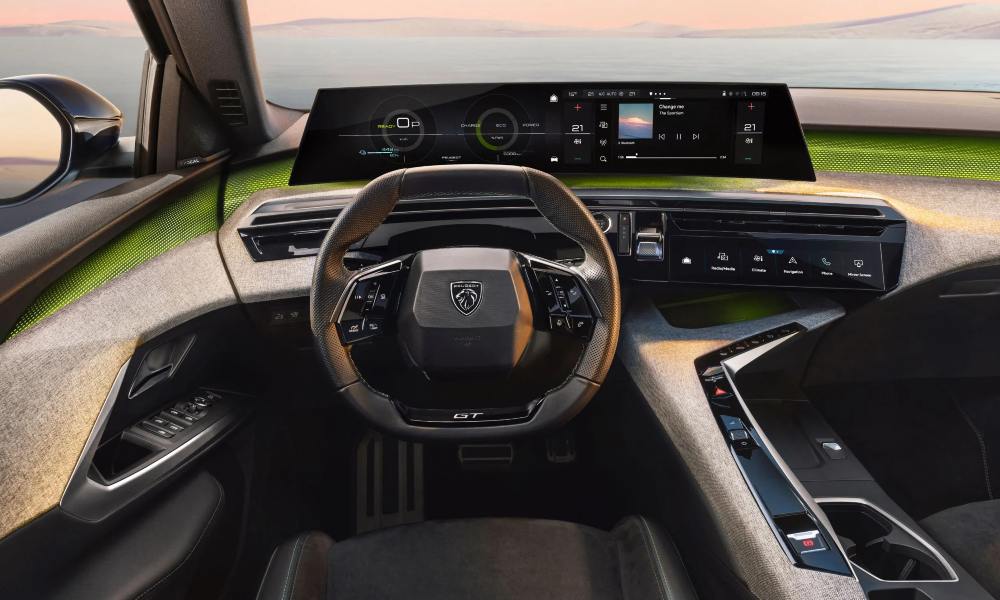 New Peugeot 5008 Hybrid Interior