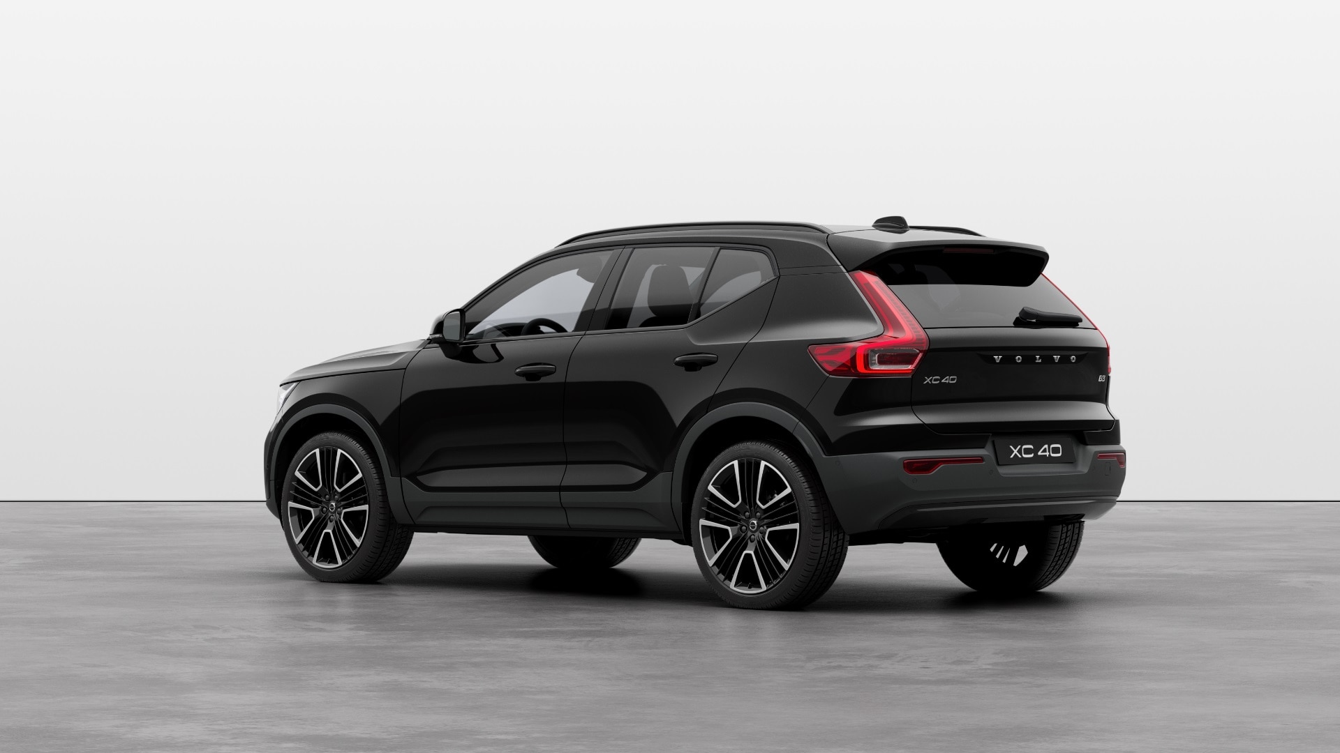 Volvo XC40 2.0 B3P Ultra Dark 5dr Auto Image 3