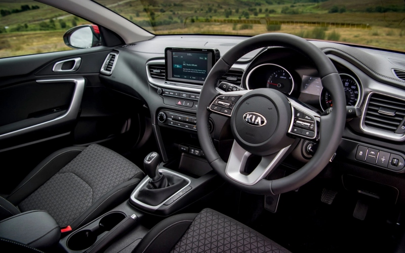 Used Kia Ceed interior