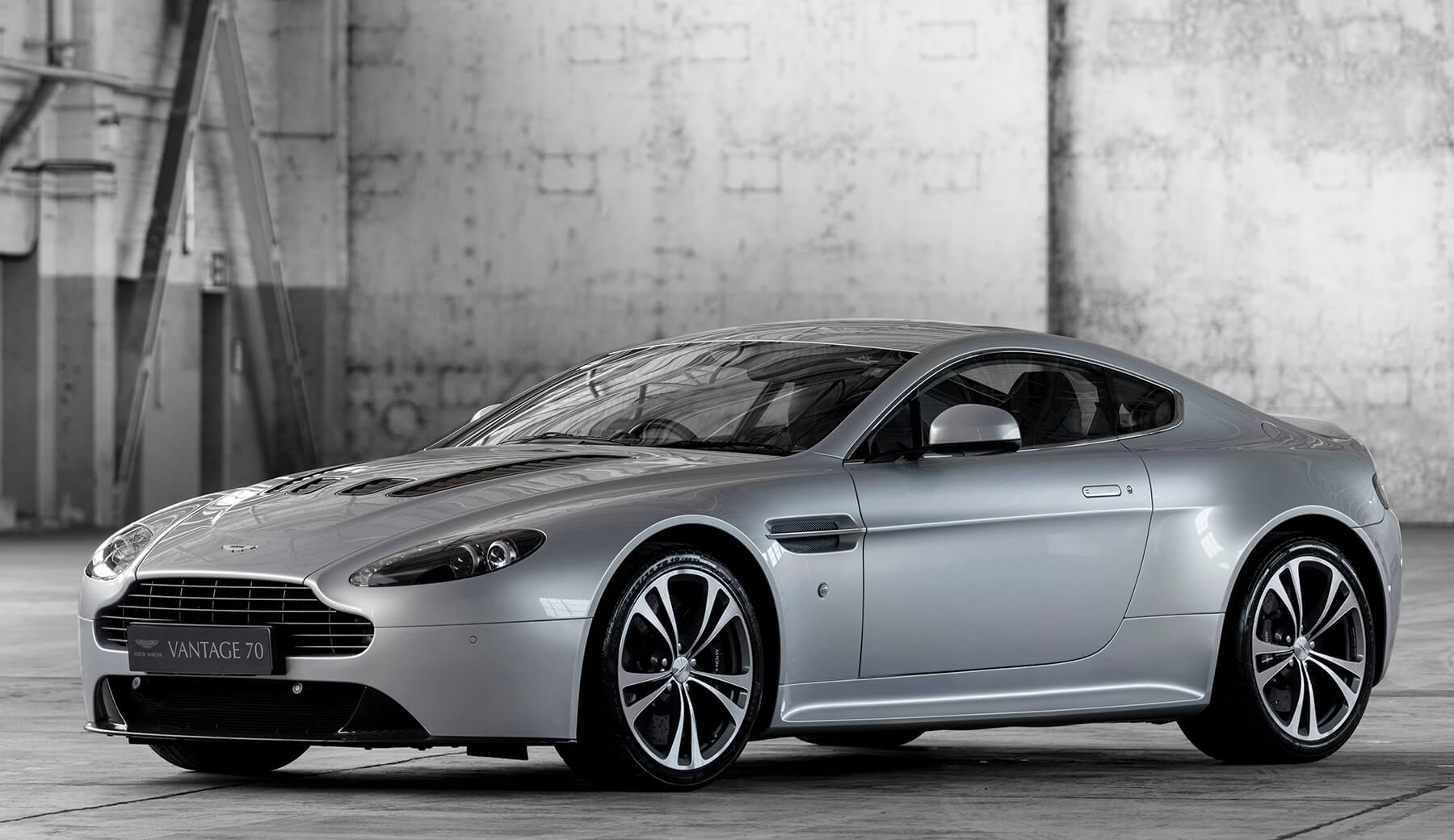 Making an Aston Martin Timeless