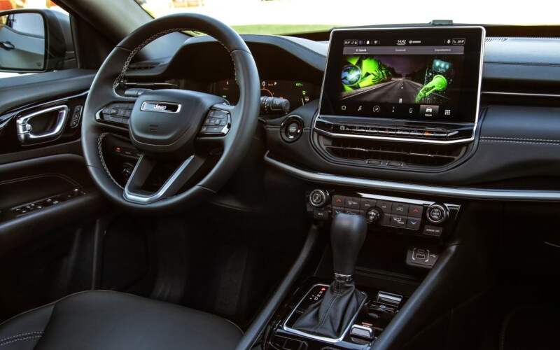 Used Jeep Compass 4XE Interior