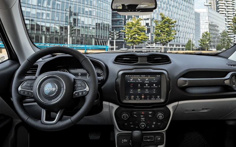 Used Jeep Renegade 4XE Interior