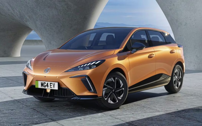Orange MG4 EV
