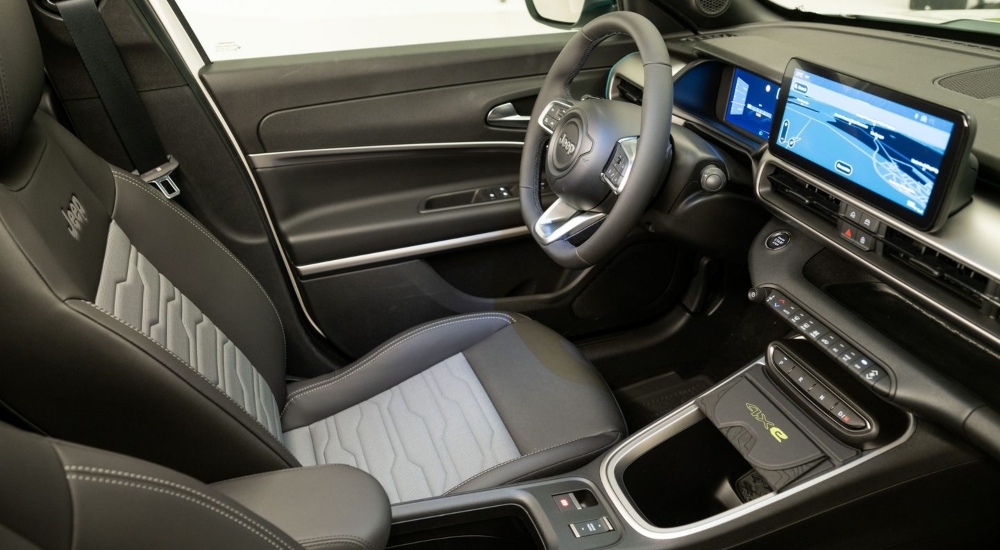 Interior Jeep Avenger 4XE