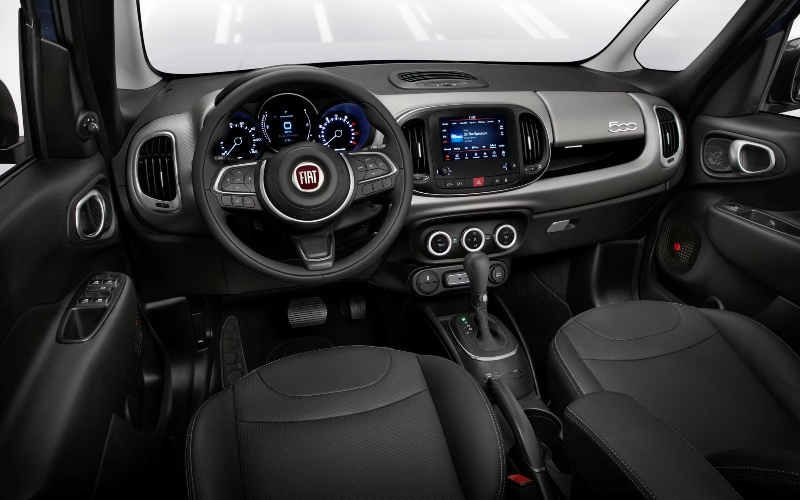 Used Fiat 500L Interior