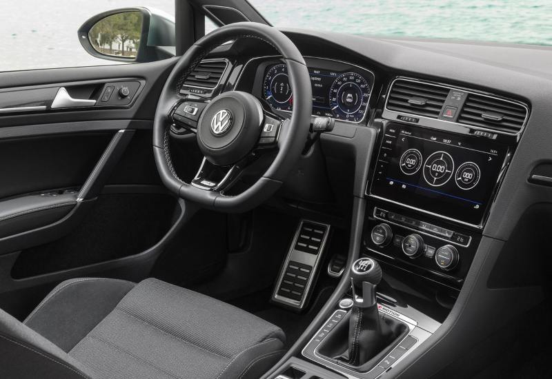 Used Volkswagen Golf Interior