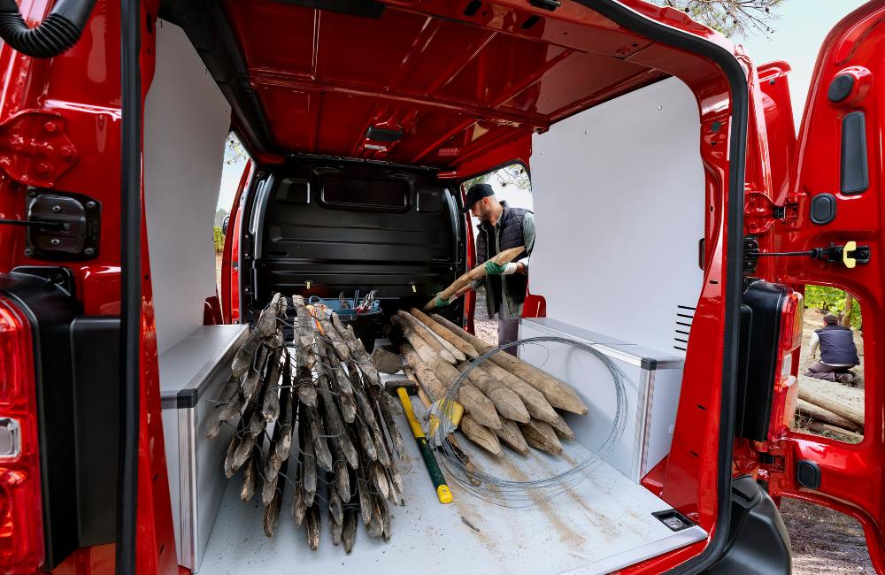 New Citroen Dispatch Van Loading