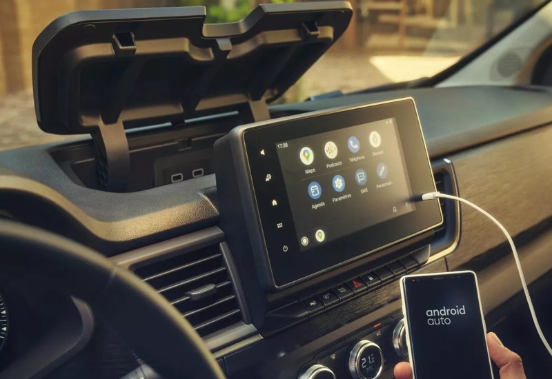 New Renault Trafic Commercial Vehicle