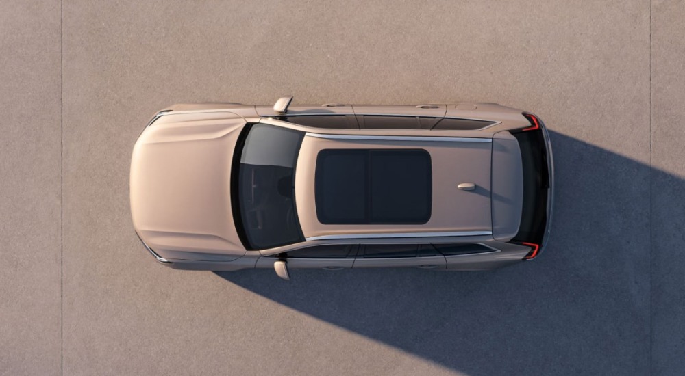 New Volvo XC90 PHEV at Cash Price