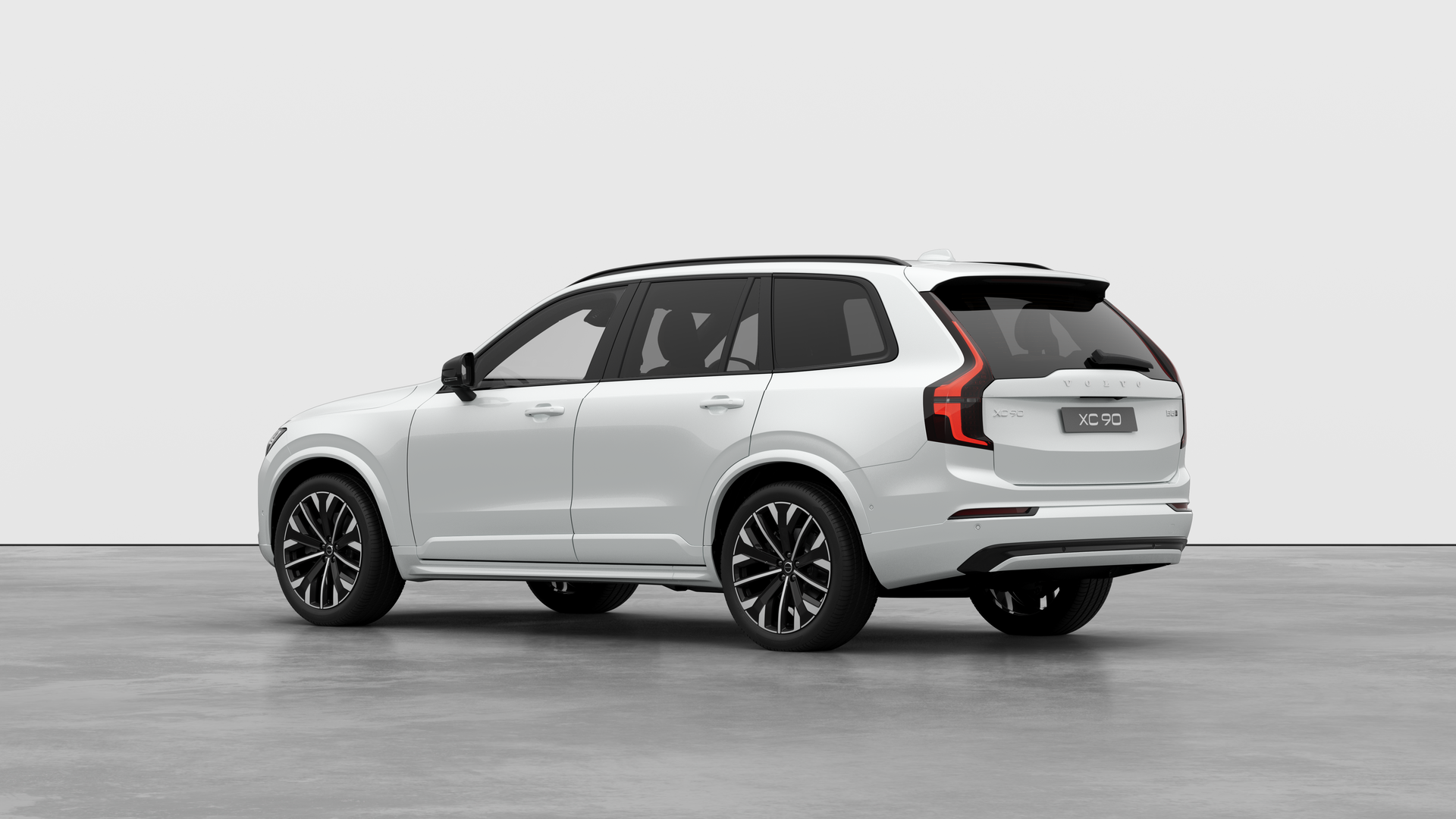 Volvo XC90 2.0 B5P Plus Dark 5dr AWD Geartronic Image 3