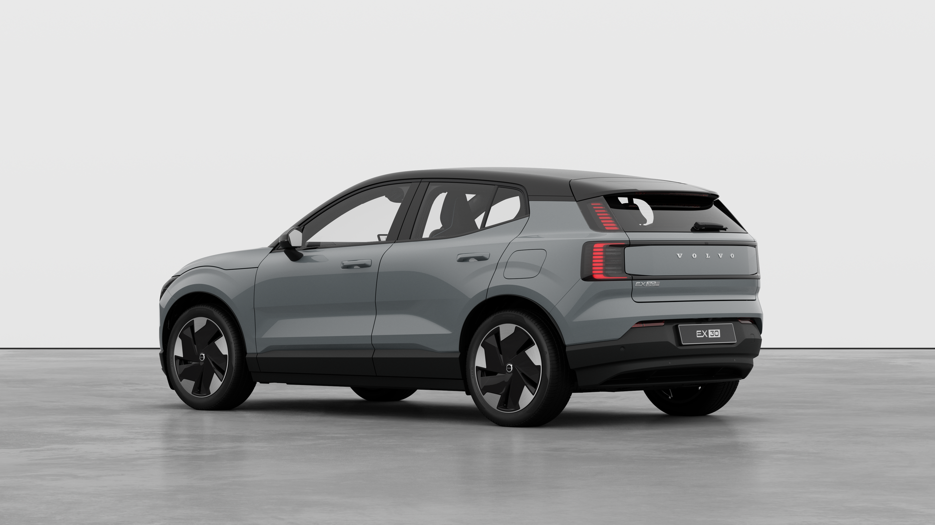 Volvo EX30 200kW SM Extended Range Plus 69kWh 5dr Auto Image 3
