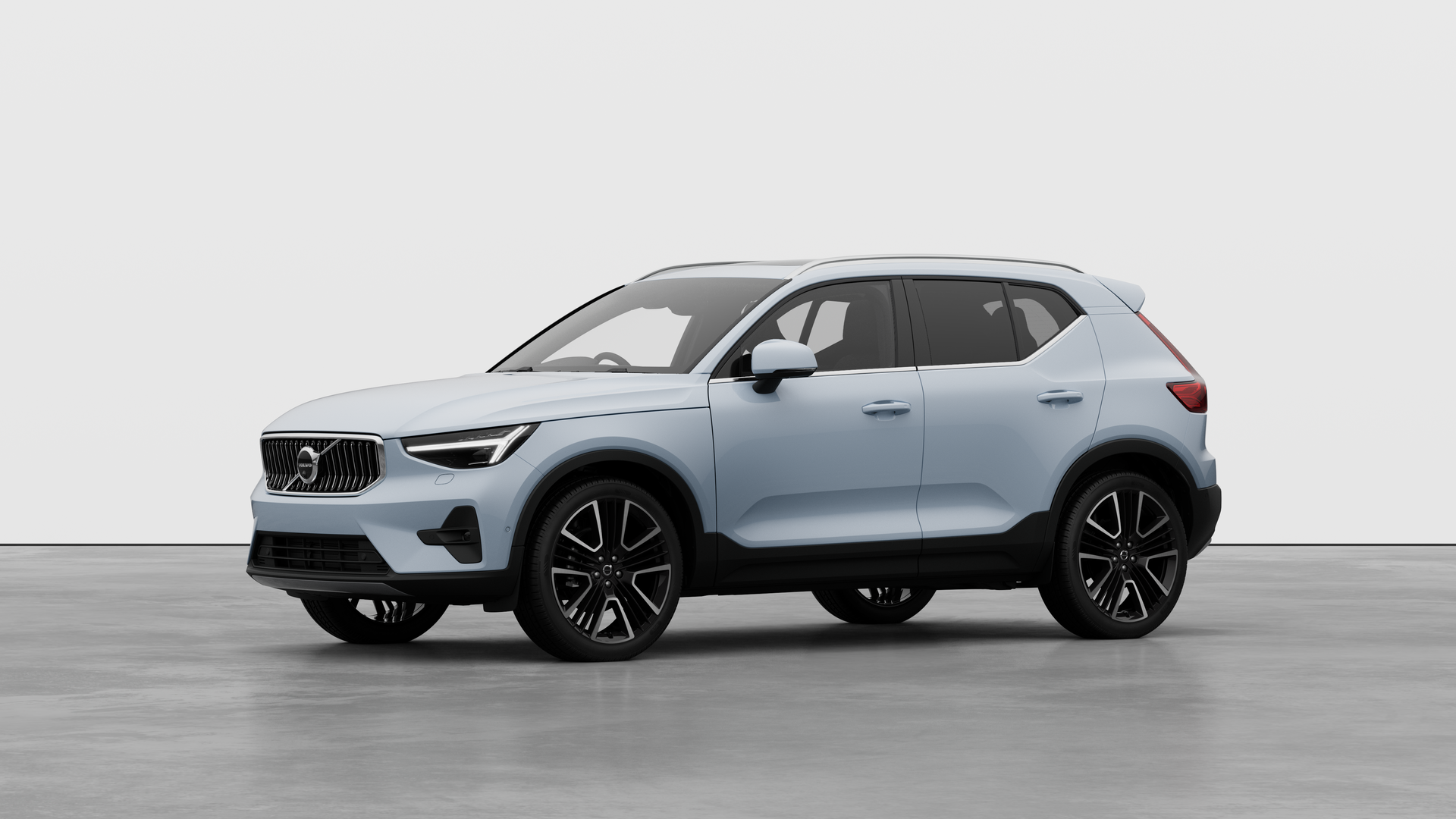 Volvo XC40 2.0 B3P Ultra Bright 5dr Auto Image 1