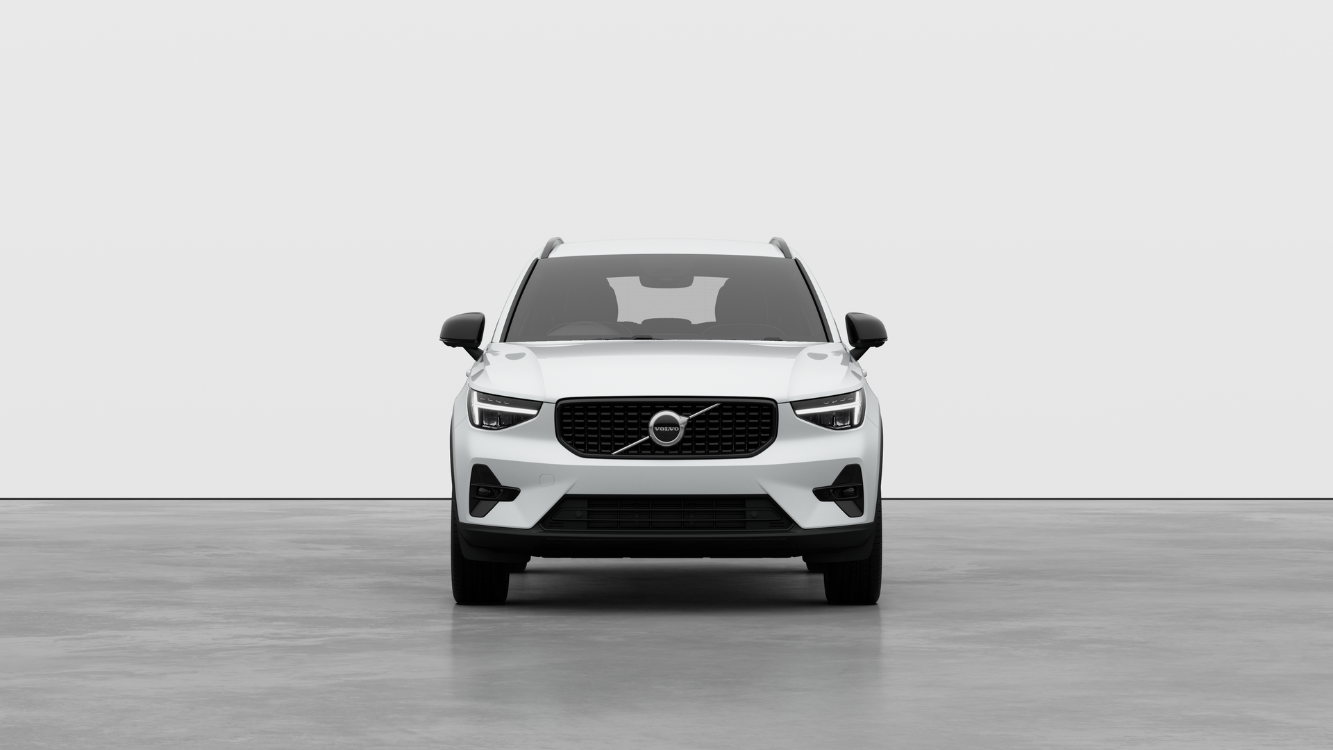 Volvo XC40 2.0 B3P Plus 5dr Auto Image 2