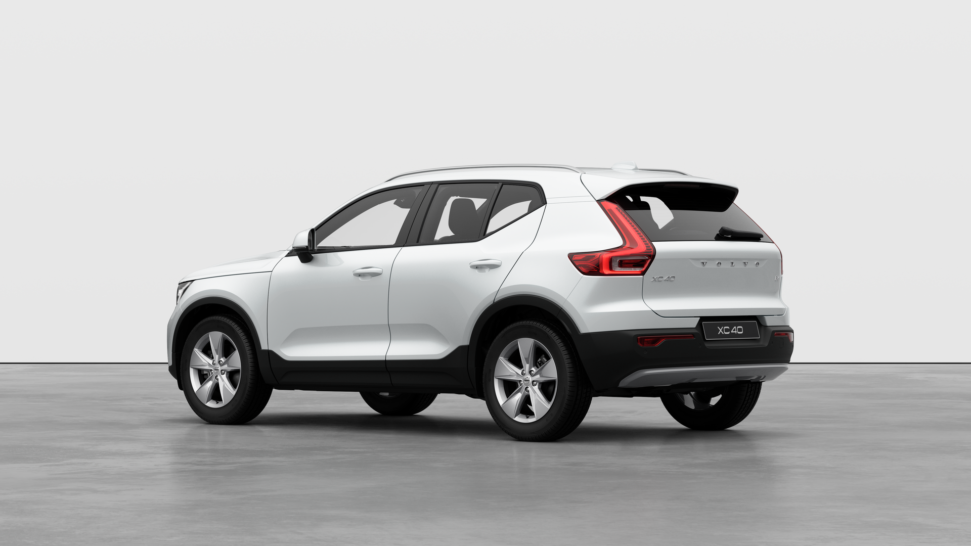 Volvo XC40 2.0 B3P Core 5dr Auto Image 3
