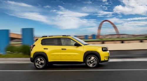 New Fiat Grande Panda Hybrid Performance