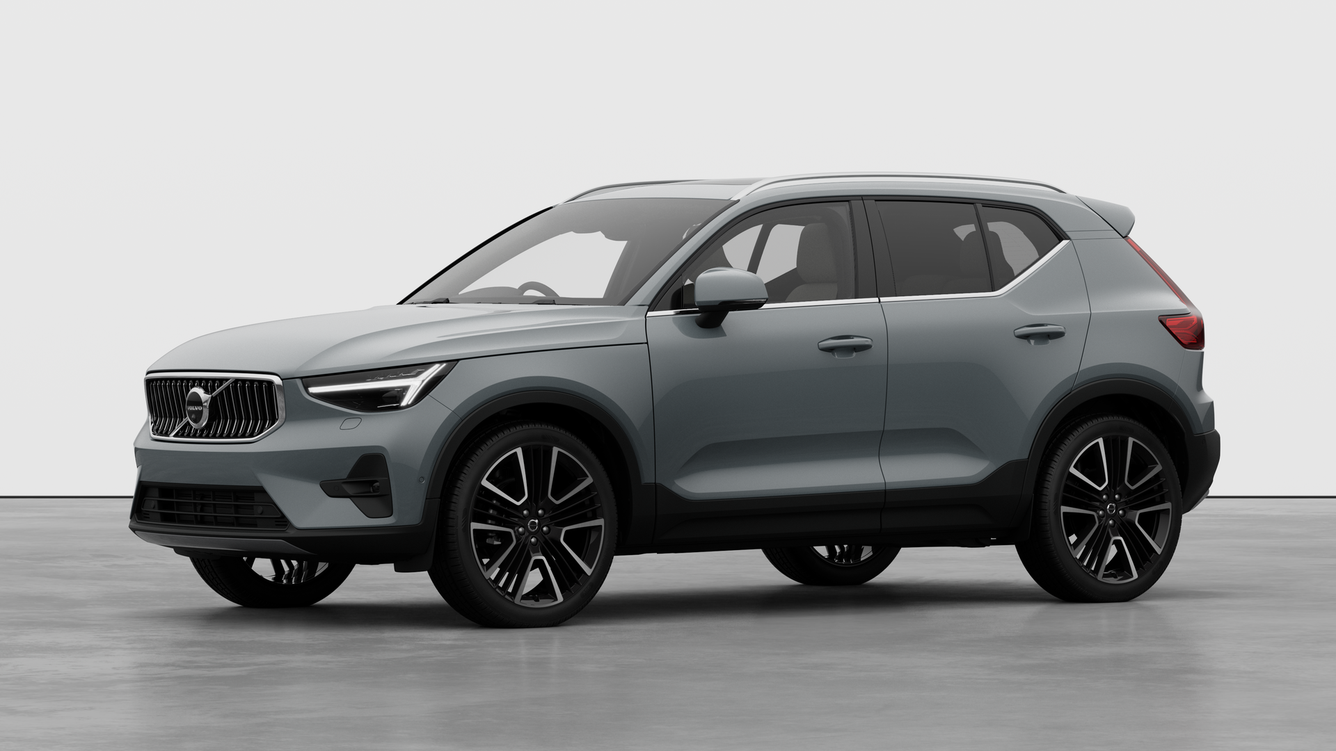 Volvo XC40 2.0 B3P Ultra Bright 5dr Auto Image 1