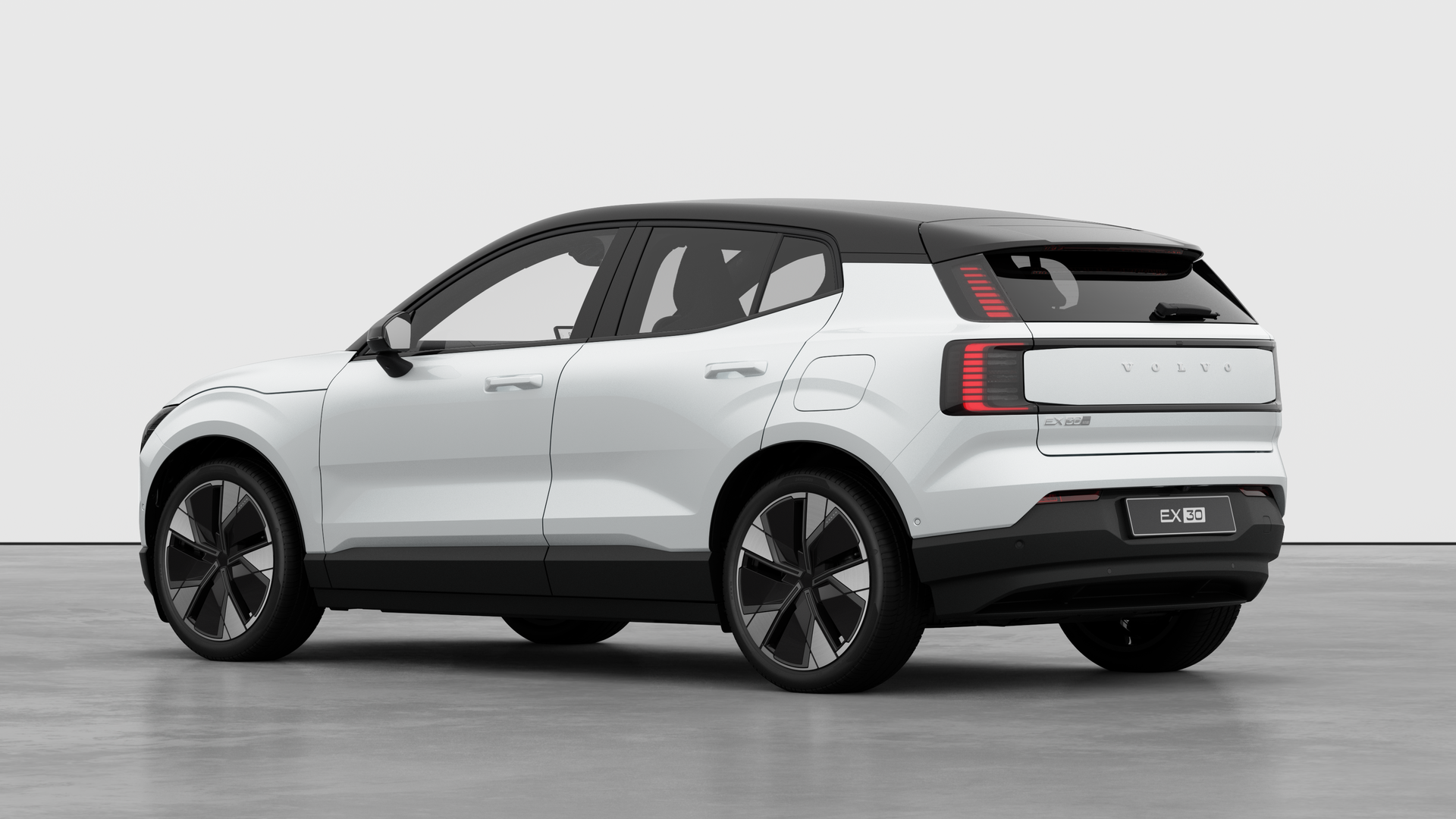 Volvo EX30 200kW SM Extended Range Ultra 69kWh 5dr Auto Image 3
