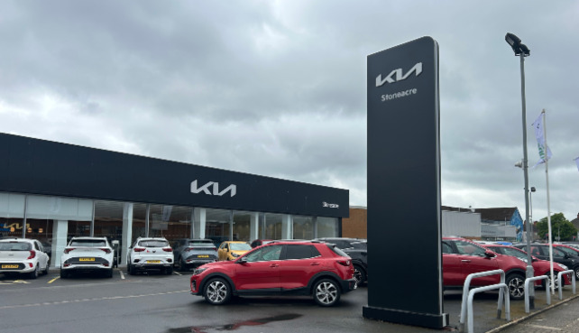 Kia Grimsby