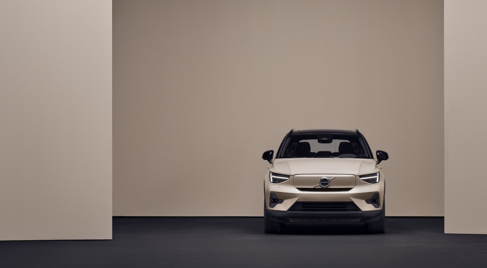 New Volvo EX40 Safety