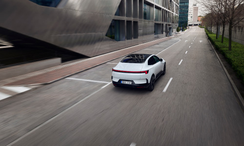 New Polestar 4 performance
