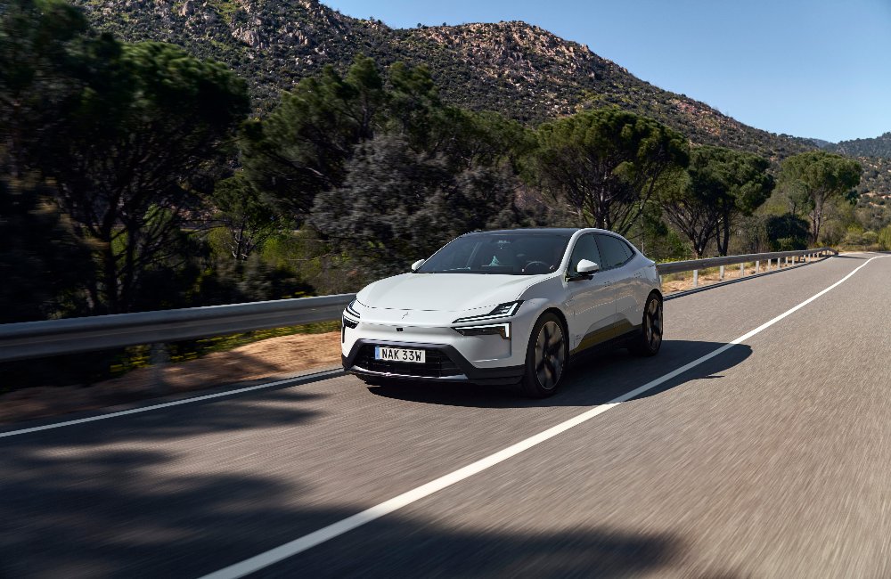 New Polestar 4 charging