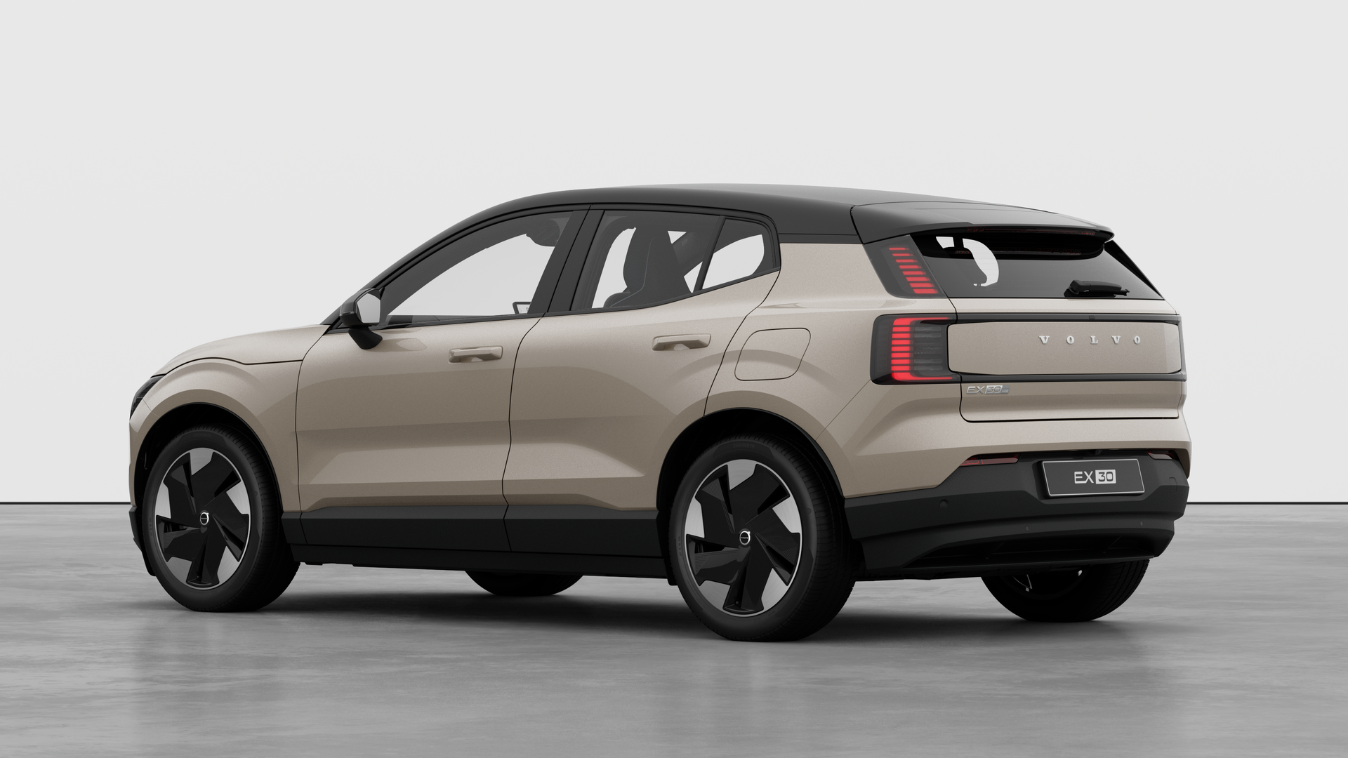 Volvo EX30 200kW SM Extended Range Plus 69kWh 5dr Auto Image 3