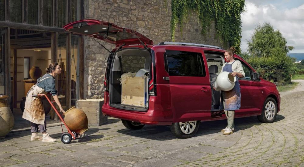 Ford Tourneo Connect Titanium in Maple Red, rear view.
