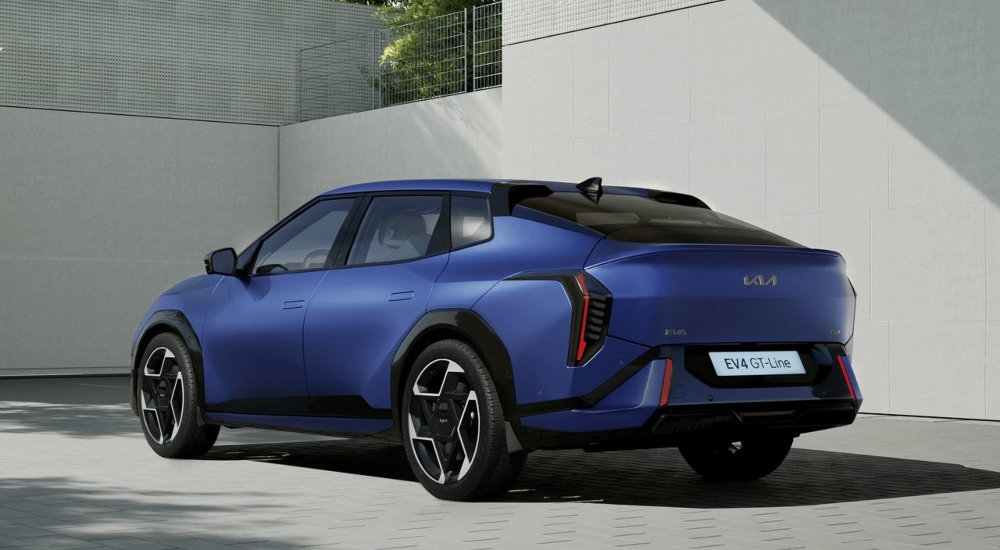Stoneacre offer great new Kia EV4 Fastback finance deals