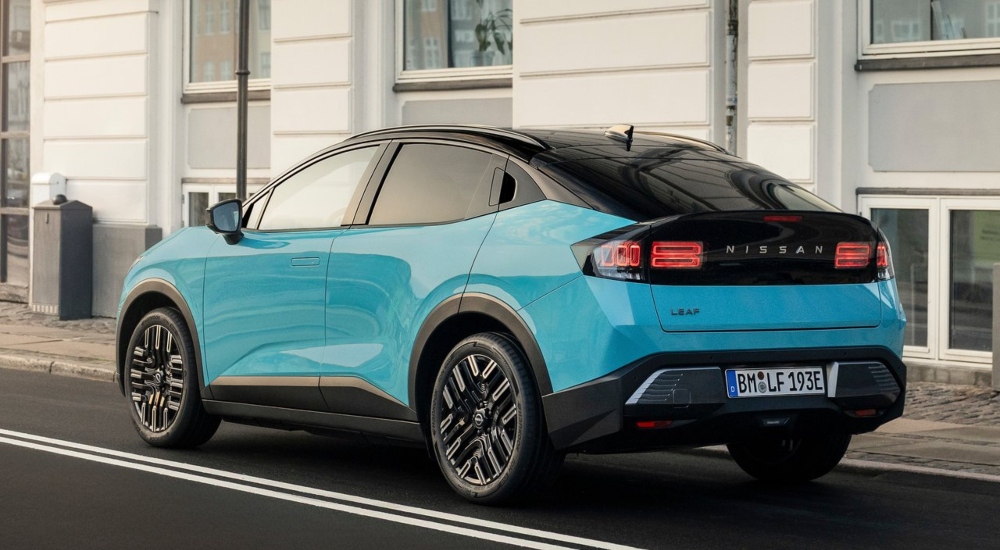 The Nissan new LEAF comes with a suit of advanced safety features.