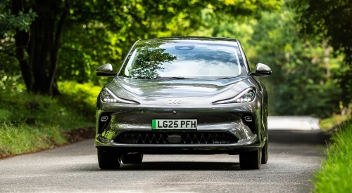 The new MG IM6 electric combined range can reach up to 388 miles