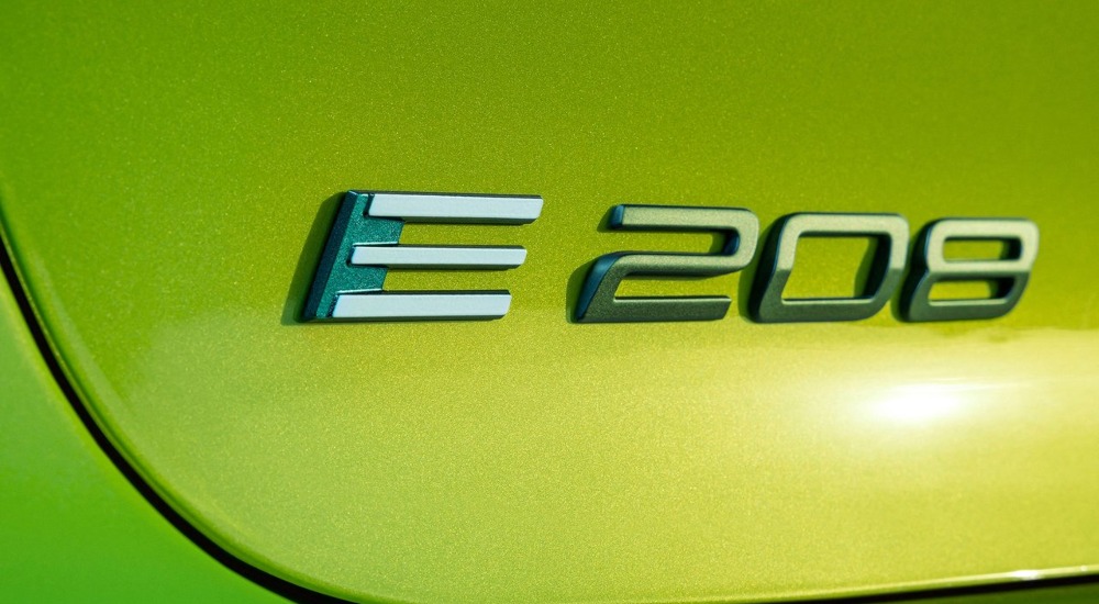 New Peugeot E-208 Highlights New Peugeot E-208 Highlights